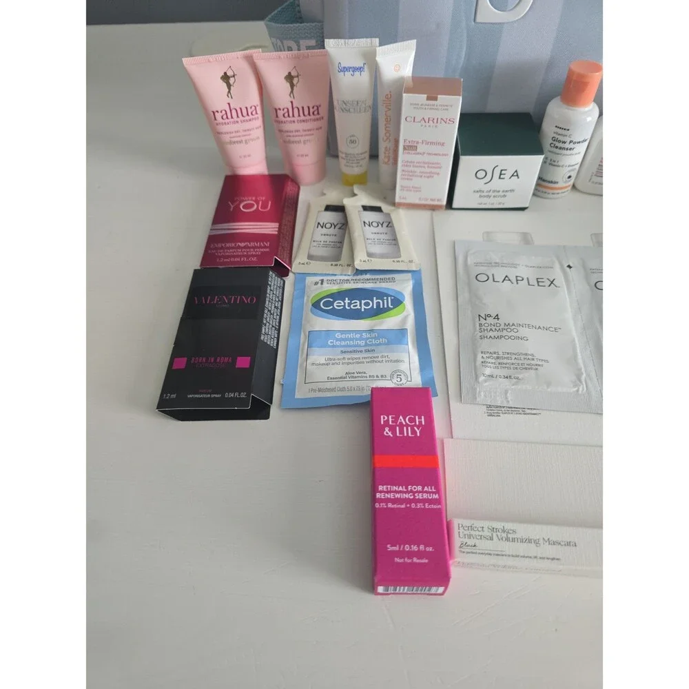 Luxe Hair, Skincare, Makeup 23 piece Bundle with Cosmetic Bag NEW